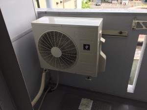 室外機　シャープ